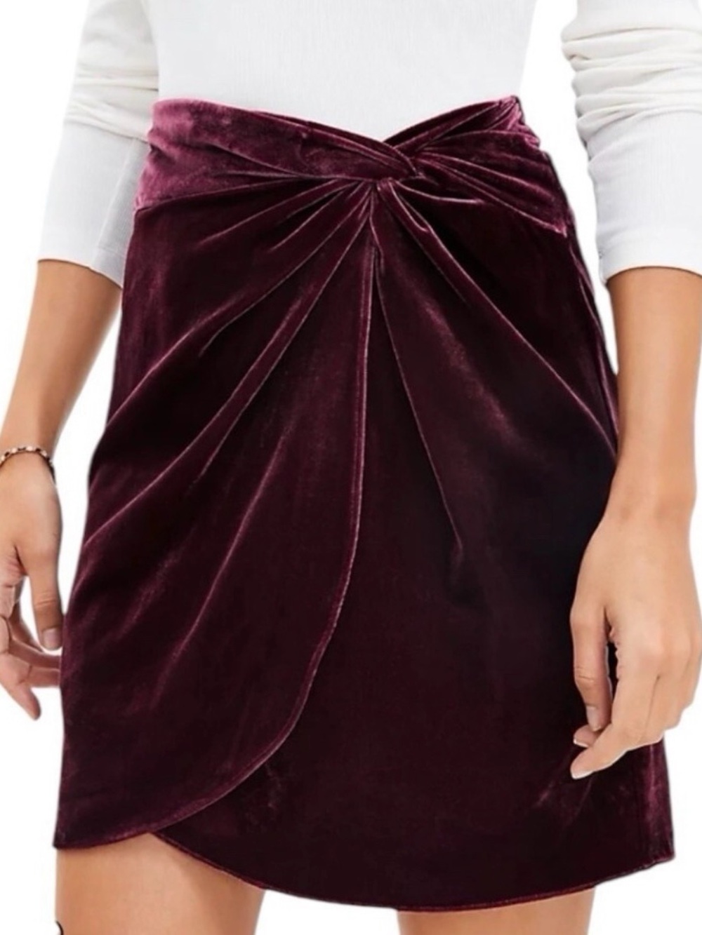 LOFT Velvet Draped Skirt in Purple Size 4 Like New